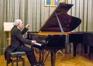Alexei Orlovetsky - 1223rd Liszt Evening. Wrocław, Music and Literature Club, 20.10.2016. Photo by Andrzej Solnica.